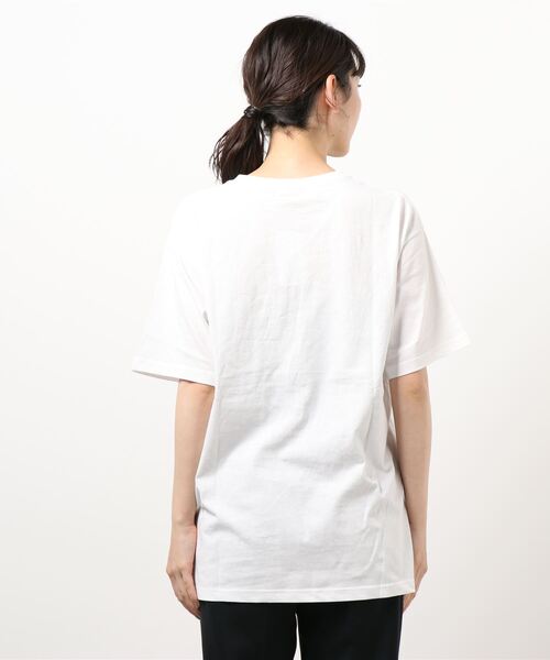 LOWRYS FARM（ローリーズファーム）の「フォトＢＩＧＴＥＥＳＳ　948732（Tシャツ/カットソー・レディース・ホワイト/チャコールグレー/オフホワイト・FREE）」の19枚目の写真