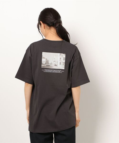 LOWRYS FARM（ローリーズファーム）の「フォトＢＩＧＴＥＥＳＳ　948732（Tシャツ/カットソー・レディース・ホワイト/チャコールグレー/オフホワイト・FREE）」の8枚目の写真