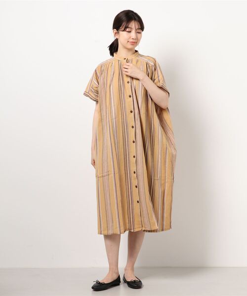 チャイハネ（チャイハネ）の「【チャイハネ】南インドの織り布 マルチストライプバンドカラーシャツワンピース（シャツワンピース・レディース・ベージュ/レッド/ターコイズブルー・FREE）」の14枚目の写真