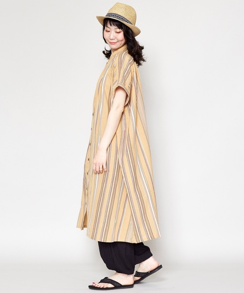 チャイハネ（チャイハネ）の「【チャイハネ】南インドの織り布 マルチストライプバンドカラーシャツワンピース（シャツワンピース・レディース・ベージュ/レッド/ターコイズブルー・FREE）」の15枚目の写真