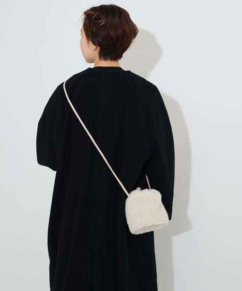 CHILD WOMAN（チャイルドウーマン）の「WOOL混ボア　ミニ巾着ショルダーBAG（ショルダーバッグ・レディース・アイボリー/ピンク/グリーン・FREE）」の14枚目の写真