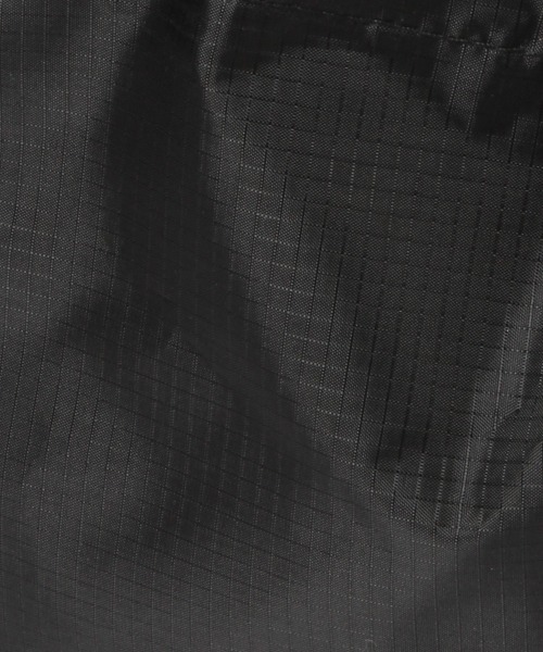 LOWRYS FARM（ローリーズファーム）の「シャカシャカショルダーバッグ　957214（ショルダーバッグ・レディース・ブラック/ベージュ/グリーン・FREE）」の14枚目の写真