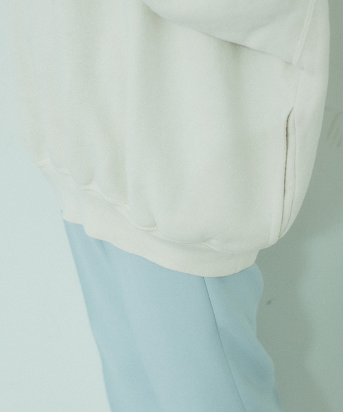 Rouge vif（ルージュヴィフ）の「【REMI RELIEF/レミレリーフ】別注YALEスウェット（スウェット・レディース・ホワイト/ブラック/ブラウン・フリー）」の8枚目の写真