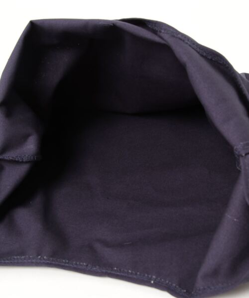 Traditional Weatherwear(トラディショナルウェザーウェア)の「MARCHAIS BAG MINI(エコバッグ/サブバッグ・レディース・ホワイト/ネイビー/グレー・F)」の5枚目の写真