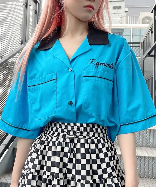 Figments(フィグメンツ)の「クロップドボーリングシャツ(シャツ/ブラウス・レディース・ブラック/ピンク/ブルー・FREE)」の2枚目の写真