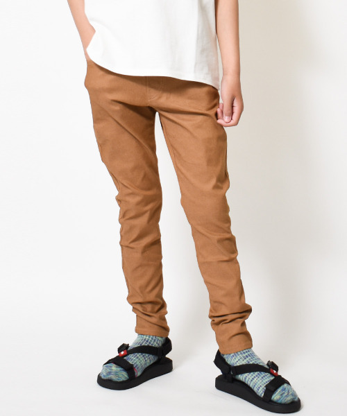 RAT EFFECT（ラットエフェクト）の「ストレッチスリムストレートパンツ（その他パンツ・キッズ・ベージュ/ブラック/チャコールグレー/カーキ/インディゴブルー・130/120/140/150/160/170）」の3枚目の写真