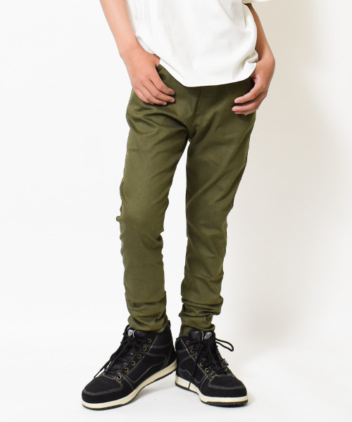 RAT EFFECT（ラットエフェクト）の「ストレッチスリムストレートパンツ（その他パンツ・キッズ・ベージュ/ブラック/チャコールグレー/カーキ/インディゴブルー・130/120/140/150/160/170）」の4枚目の写真