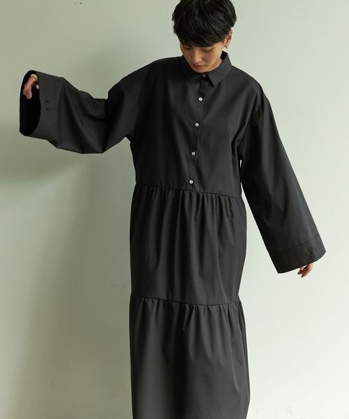 VACANCY（ヴァカンシー）の「ティアードシャツワンピース（ワンピース・レディース・ブラック/オレンジ・FREE）」の3枚目の写真