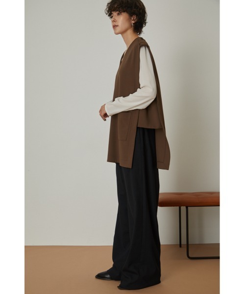 RIM.ARK（リムアーク）の「Epaulette cape（ベスト）」 - WEAR