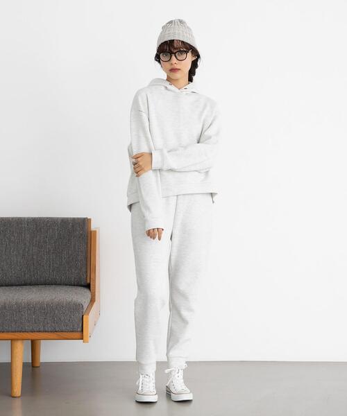 FEELING MADE（フィーリングメイド）の「FEELING MADE ソフトエアースウェット ジョガーパンツ <UNISEX>（その他パンツ・レディース・ライラック/ブラック/ライトグレー・S/M/L）」の8枚目の写真