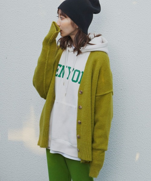 Auntie Rosa Holiday（アンティローザホリデー）の「Vネックオーバーサイズカラーカーディガン（カーディガン/ボレロ・レディース・ブラック/グレー/ブルー/レッド/イエロー・FREE）」の4枚目の写真