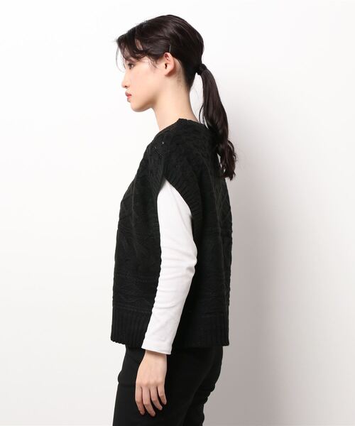 ehka sopo（エヘカソポ）の「ケーブルクルーベスト（ニット/セーター・レディース・キナリ/グリーン/ブラウン/ブラック・ﾌﾘ-）」の6枚目の写真