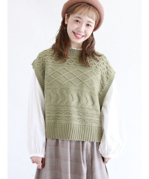 ehka sopo（エヘカソポ）の「ケーブルクルーベスト（ニット/セーター・レディース・キナリ/グリーン/ブラウン/ブラック・ﾌﾘ-）」の4枚目の写真