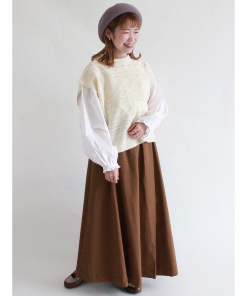 ehka sopo（エヘカソポ）の「ケーブルクルーベスト（ニット/セーター・レディース・キナリ/グリーン/ブラウン/ブラック・ﾌﾘ-）」の12枚目の写真