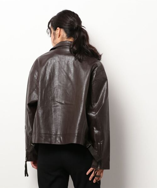 aimoha（アイモハ）の「フェイクレザージャケット（ライダースジャケット・レディース・チョコ・LARGE/SMALL/MEDIUM）」の2枚目の写真