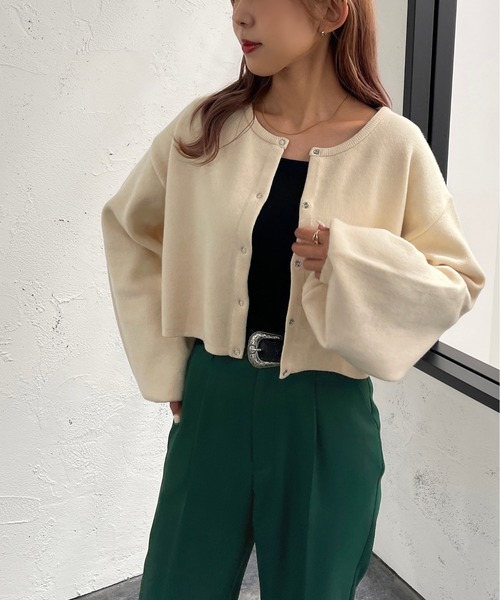 apres jour mignon(アプレジュールミニョン)の「ドットボタンニットカーディガン【ZOZOTOWN限定アイテム】(カーディガン/ボレロ・レディース・オレンジ/アイボリー/ダークグリーン/杢グレー/ブラック/ブルー・フリー/X-LARGE)」の15枚目の写真