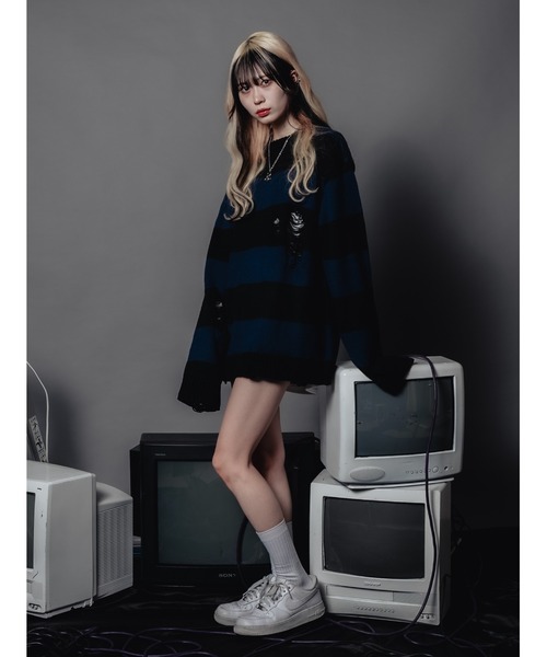 Whinny（ホワイニー）の「Whinny/ゾンビニット（ニット/セーター・レディース・ブルー・FREE）」の3枚目の写真