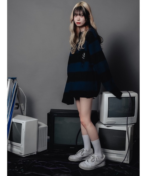 Whinny（ホワイニー）の「Whinny/ゾンビニット（ニット/セーター・レディース・ブルー・FREE）」の5枚目の写真