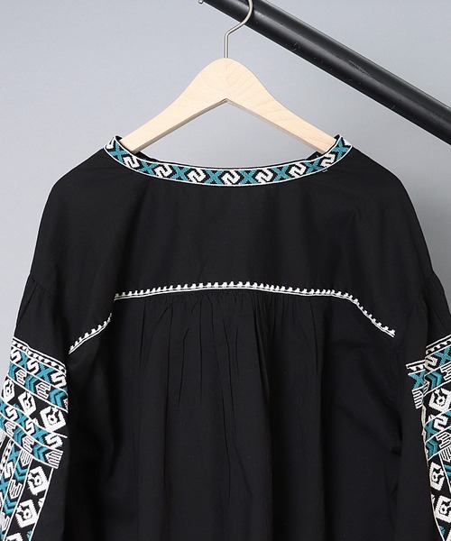 sara mallika（サラ マリカ）の「【 sara mallika / サラマリカ 】 COTTON KIKA LINE EMB TOP / コットンエンブロイダリーブラウス（シャツ/ブラウス・レディース・ホワイト/ブラック・FREE）」の14枚目の写真