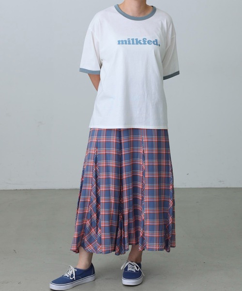 MILKFED.(ミルクフェド)の「COOPER LOGO RINGER S/S TEE/ ロゴ 半袖 リンガーTシャツ(Tシャツ/カットソー・レディース・ベージュ/ライトパープル/ライトブルー・ONE SIZE)」の10枚目の写真