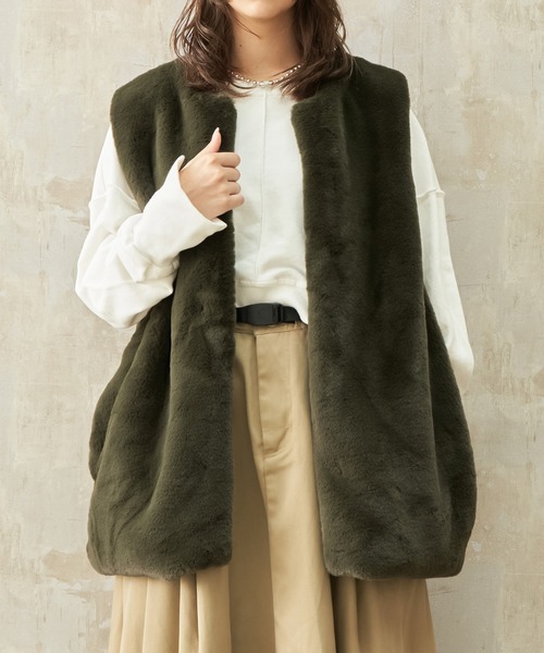 Lull（ルル）の「【Lull / ルル】ノーカラーファーベスト（ベスト・レディース・ブラック/ブラウン/ライム/アイボリー/ダークオレンジ/スモークピンク/カーキ/ホワイト・ONESIZE）」の6枚目の写真