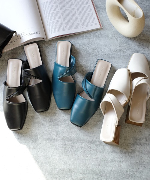 AmiAmi（アミアミ）の「スクエアトゥカットアウトミュール（サンダル・レディース・アイボリー/ブルーグリーン/ブラック・M/S/LL/L）」の7枚目の写真