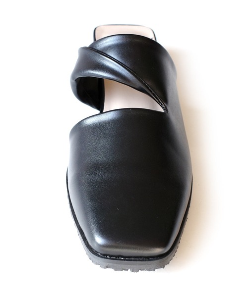 AmiAmi（アミアミ）の「スクエアトゥカットアウトミュール（サンダル・レディース・アイボリー/ブルーグリーン/ブラック・M/S/LL/L）」の6枚目の写真