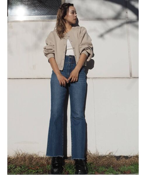 EVRIS（エヴリス）の「VINTAGEフレアデニムパンツ（デニムパンツ・レディース・ライトブルー/ブルー・SMALL/MEDIUM）」の10枚目の写真