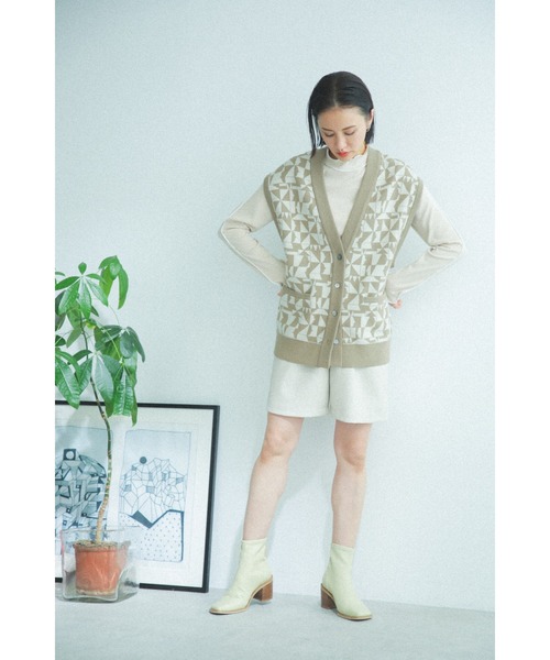 ROSE BUD（ローズバッド）の「合皮ショーパン（その他パンツ・レディース・ブラック/ベージュ・MEDIUM/SMALL）」の7枚目の写真