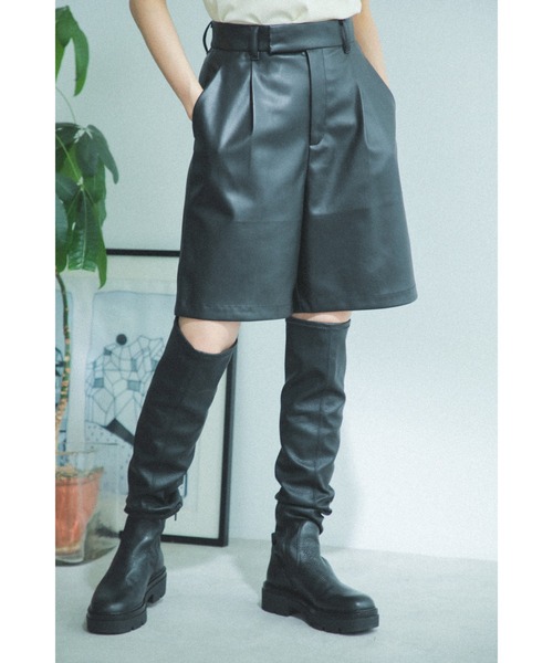 ROSE BUD（ローズバッド）の「合皮ショーパン（その他パンツ・レディース・ブラック/ベージュ・MEDIUM/SMALL）」の9枚目の写真