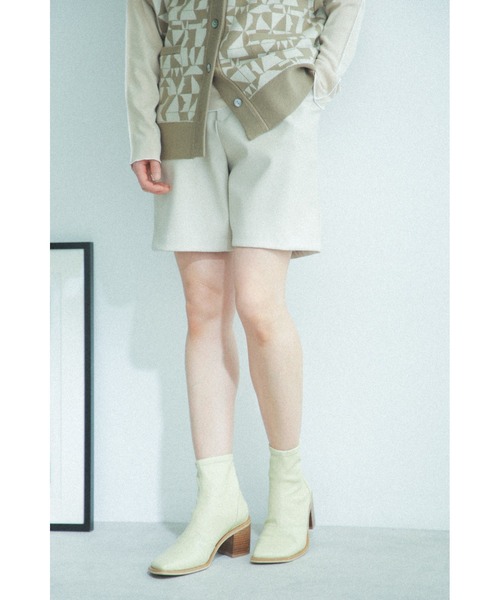 ROSE BUD（ローズバッド）の「合皮ショーパン（その他パンツ・レディース・ブラック/ベージュ・MEDIUM/SMALL）」の22枚目の写真