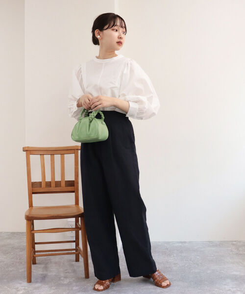 fredy emue(フレディエミュ)の「ギャザースリーブブラウス(セットアップ可能)(シャツ/ブラウス・レディース・ブラック/オフホワイト/ピンク/グリーン系その他3・38)」の18枚目の写真