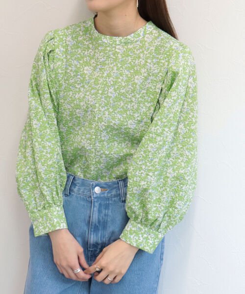 fredy emue(フレディエミュ)の「ギャザースリーブブラウス(セットアップ可能)(シャツ/ブラウス・レディース・ブラック/オフホワイト/ピンク/グリーン系その他3・38)」の7枚目の写真