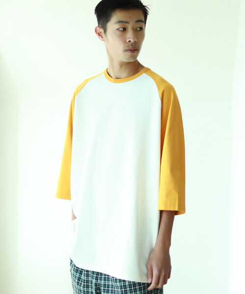 BEAMS（ビームス）の「BEAMS / ルーズ ベースボール Tシャツ（Tシャツ/カットソー・メンズ・ブラック/ネイビー/ゴールド・SMALL/MEDIUM/LARGE/X-LARGE）」の16枚目の写真