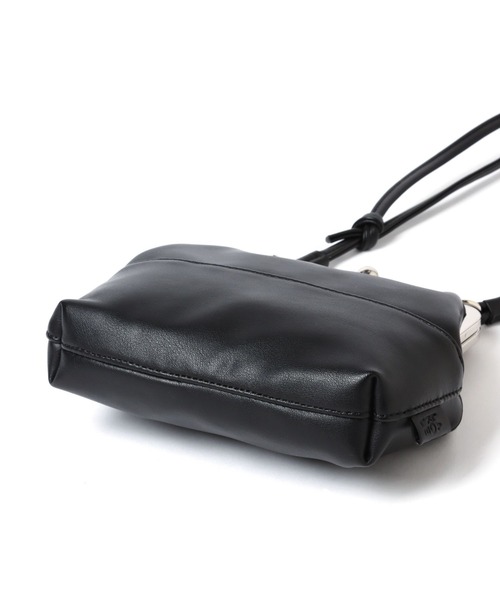 LAKOLE（ラコレ）の「がま口ミニショルダーバッグ / 272809（ショルダーバッグ・メンズ・ブラック/ライトベージュ/ダークブルー・FREE）」の17枚目の写真