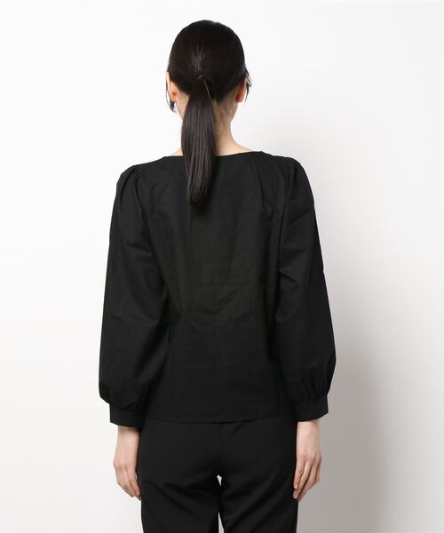 BLUEEAST（ブルーイースト）の「ハートネックブラウス（シャツ/ブラウス・レディース・ブラック/オフホワイト/ピンク/グレー/ラベンダー/ブルー/ベージュ・MEDIUM）」の12枚目の写真