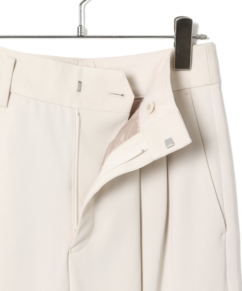 ADAM ET ROPE'(アダムエロペ)の「2タックワイドスラックス(スラックス・レディース・ホワイト/ブラック/クリーム・36/38)」の13枚目の写真