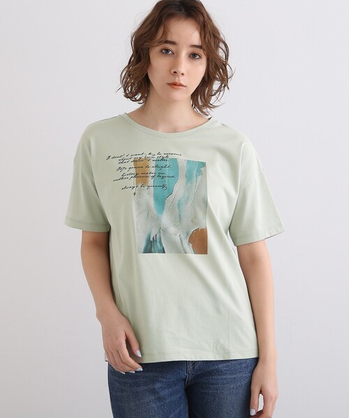 INDIVI（インディヴィ）の「◆【UVケア/接触冷感】カラーフォトTシャツ（Tシャツ/カットソー・レディース・ホワイト/チャコールグレー/ライトグリーン/ライトベージュ・38/34/13/19/05/15 ）」の6枚目の写真