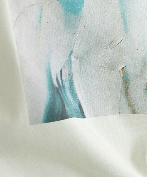 INDIVI（インディヴィ）の「◆【UVケア/接触冷感】カラーフォトTシャツ（Tシャツ/カットソー・レディース・ホワイト/チャコールグレー/ライトグリーン/ライトベージュ・38/34/13/19/05/15 ）」の13枚目の写真