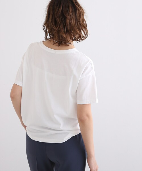 INDIVI（インディヴィ）の「◆【UVケア/接触冷感】カラーフォトTシャツ（Tシャツ/カットソー・レディース・ホワイト/チャコールグレー/ライトグリーン/ライトベージュ・38/34/13/19/05/15 ）」の18枚目の写真