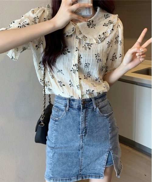 SONA（ソナ）の「SONYUNARA ブラックバラフリル半袖ブラウス（シャツ/ブラウス・レディース・ブルー/イエロー・FREE）」の7枚目の写真