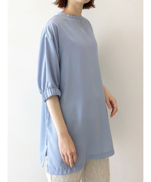 Samansa Mos2 blue（サマンサモスモスブルー）の「バックジップブラウス（シャツ/ブラウス・レディース・オフホワイト/サックスブルー/ライトベージュ・ﾌﾘ-）」の3枚目の写真