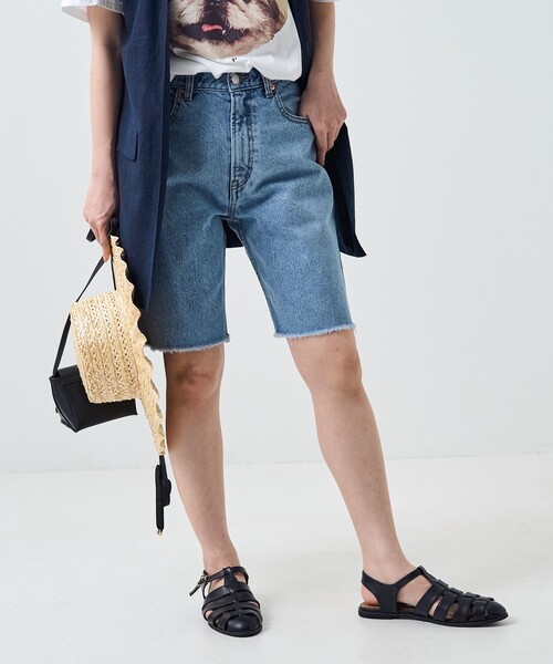 FREAK'S STORE(フリークスストア)の「ダメージデニムショーツ(デニムパンツ・レディース・サックスブルー/ブラック・SMALL/MEDIUM)」の5枚目の写真