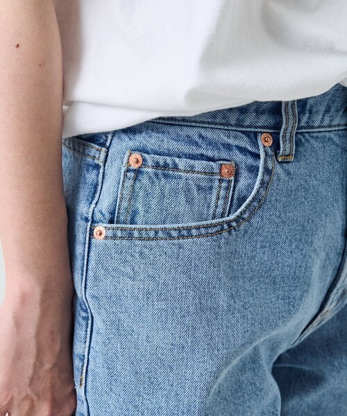 FREAK'S STORE(フリークスストア)の「ダメージデニムショーツ(デニムパンツ・レディース・サックスブルー/ブラック・SMALL/MEDIUM)」の6枚目の写真