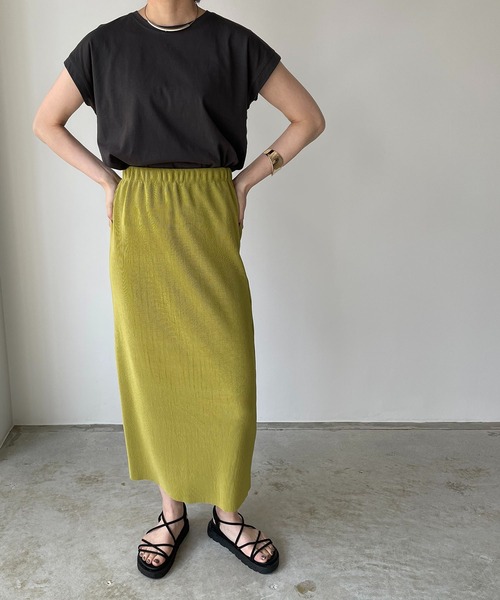 210nouve（トゥージュヌーブ）の「【セルフカット】カットプリーツロングスカート（スカート・レディース・グリーン/オレンジ/ブラック/アイボリー/カーキ/イエロー/ピンク/マスタード/ダークグリーン/ライム/ブルー/グレイッシュベージュ・FREE）」の16枚目の写真