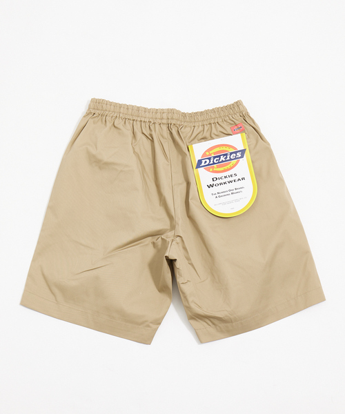 Dickies(ディッキーズ)の「Dickies/ディッキーズ T/Cツイル ワイドチノ ショートパンツ/ハーフパンツ/ショーツ(チノパンツ・メンズ・グリーン/ホワイト系その他/グリーン系その他/ピンク/ベージュ/ブラック/ネイビー/ライトグレー・L/M)」の4枚目の写真