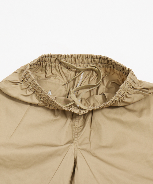 Dickies(ディッキーズ)の「Dickies/ディッキーズ T/Cツイル ワイドチノ ショートパンツ/ハーフパンツ/ショーツ(チノパンツ・メンズ・グリーン/ホワイト系その他/グリーン系その他/ピンク/ベージュ/ブラック/ネイビー/ライトグレー・L/M)」の15枚目の写真