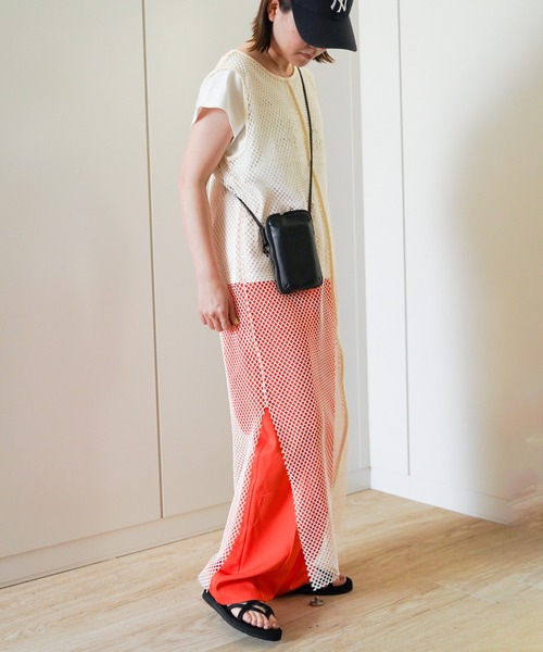 VENCEEXCHANGE(ヴァンスエクスチェンジ)の「カットメッシュワンピース(ワンピース・レディース・オフホワイト/ブラック・FREE)」の13枚目の写真