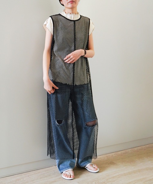 VENCEEXCHANGE(ヴァンスエクスチェンジ)の「カットメッシュワンピース(ワンピース・レディース・オフホワイト/ブラック・FREE)」の16枚目の写真