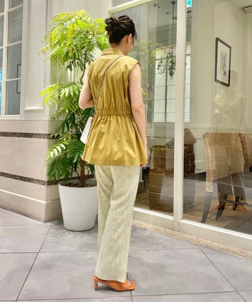 Ray BEAMS（レイビームス）の「Ray BEAMS / テーラードカラー ノースリーブ ブラウス（シャツ/ブラウス・レディース・ブラック/イエロー系その他5・ONE SIZE）」の14枚目の写真